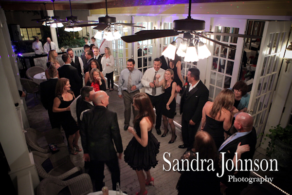 Best Courtyard Lake Lucerne wedding photographer - Sandra Johnson (SJFoto.com)